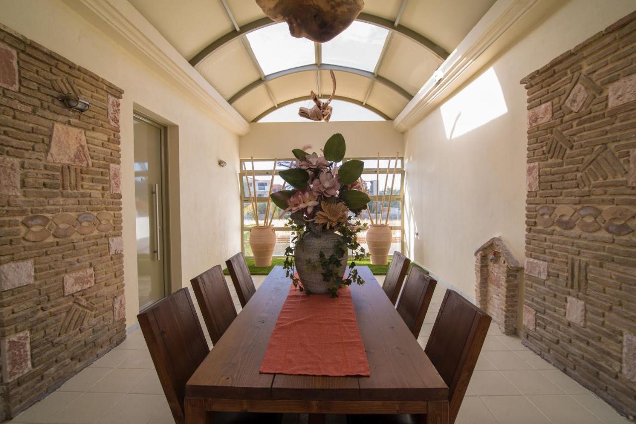 Lodge Modern Apartments, In Kalamaki Centre ภายนอก รูปภาพ