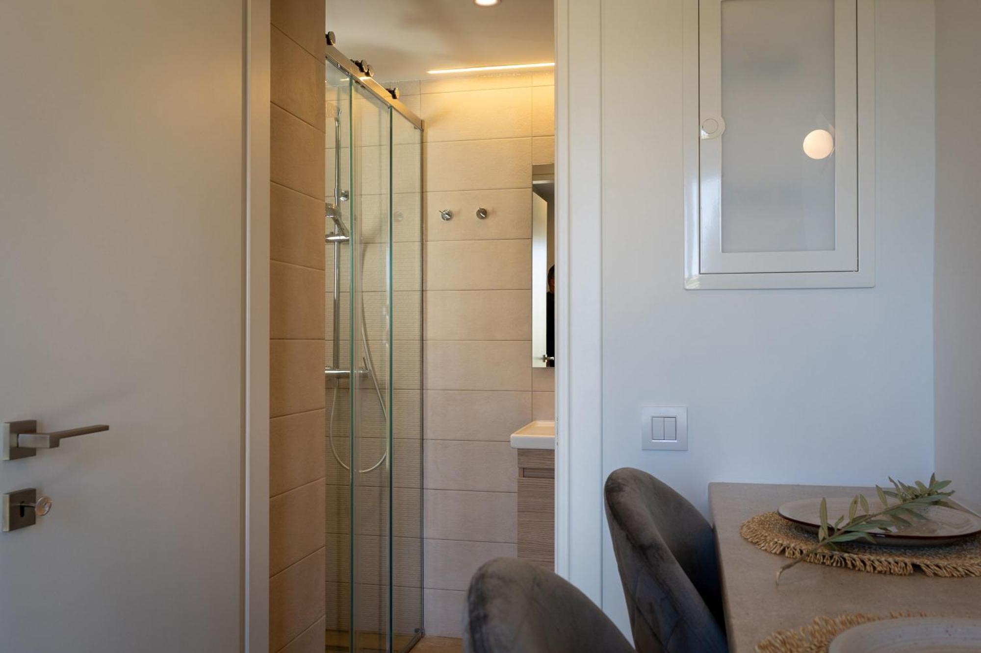 Lodge Modern Apartments, In Kalamaki Centre ภายนอก รูปภาพ