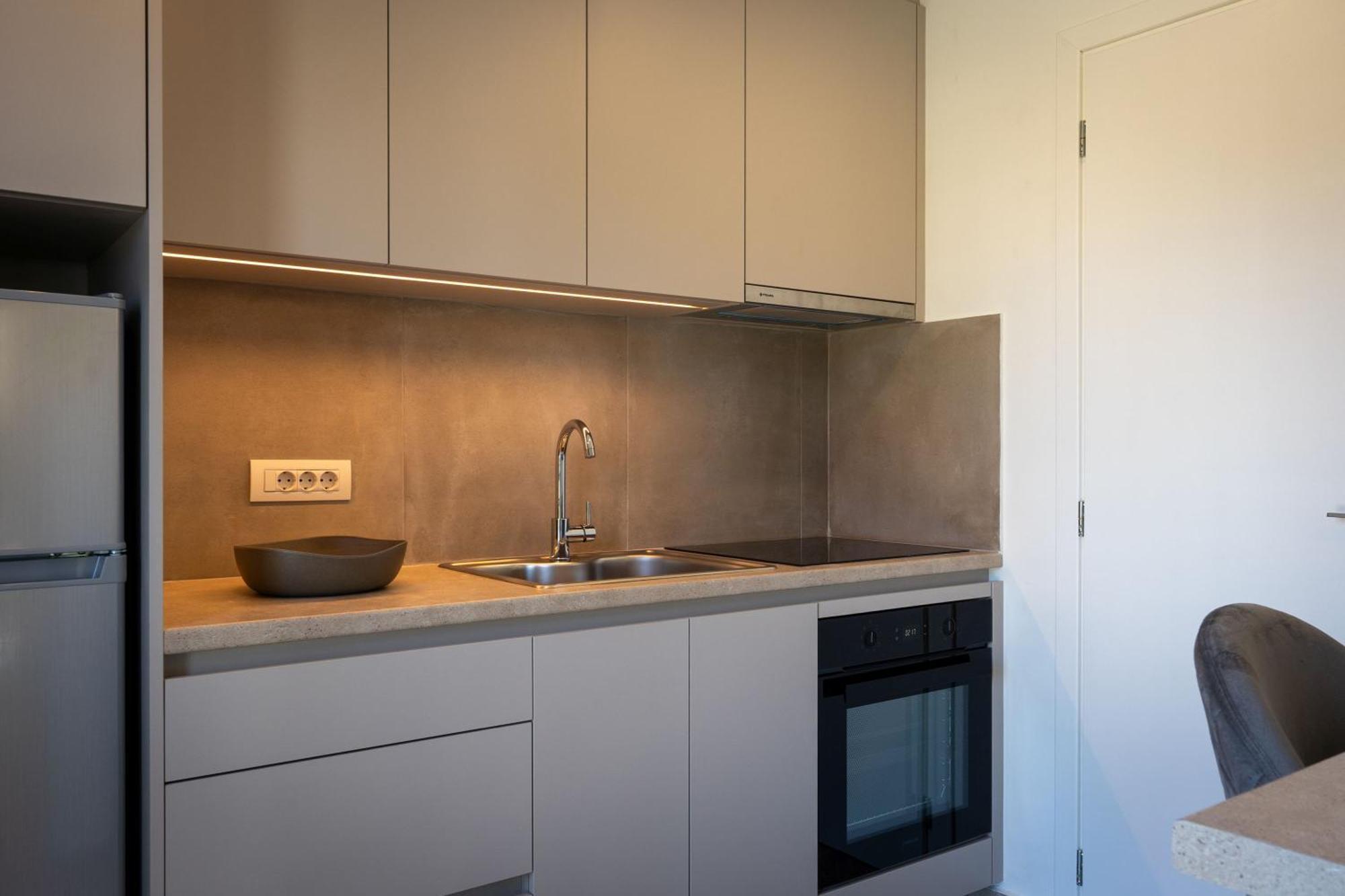 Lodge Modern Apartments, In Kalamaki Centre ภายนอก รูปภาพ
